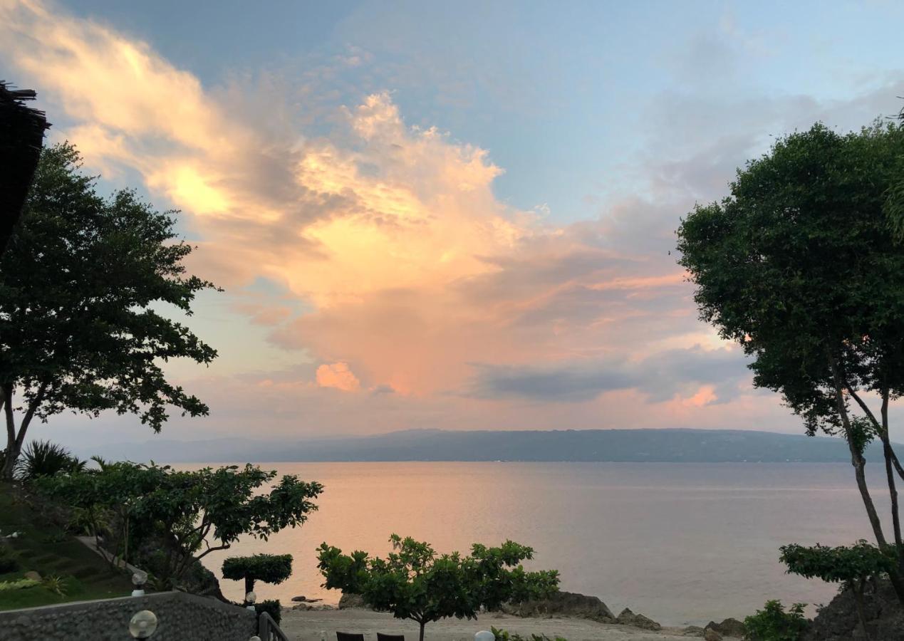 Dumaguete City Wuthering Heights Bed & Breakfast By The Sea מראה חיצוני תמונה
