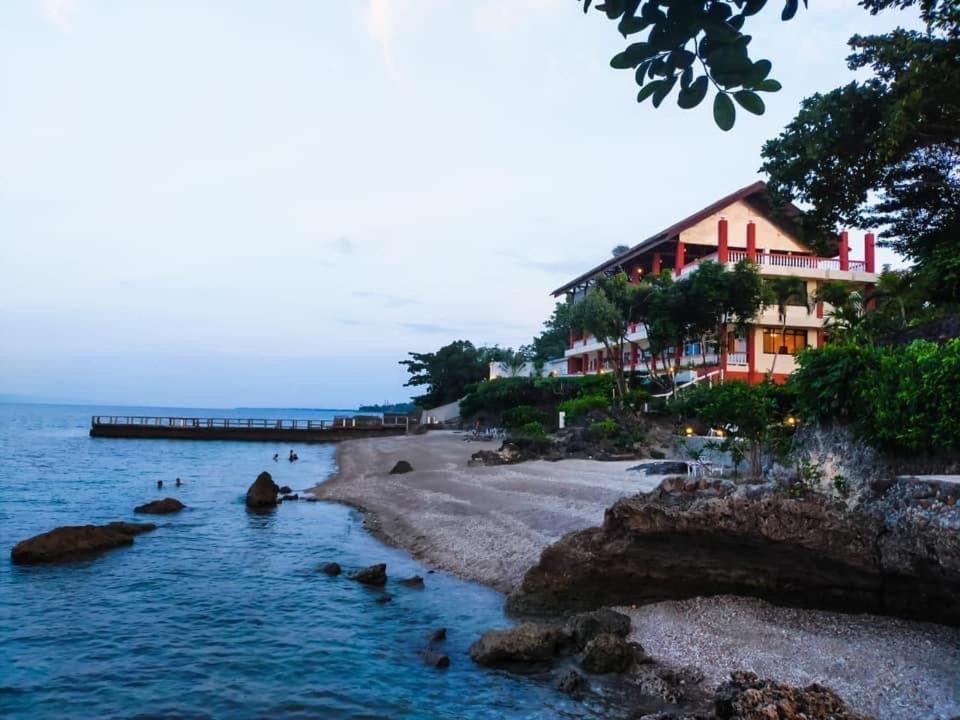 Dumaguete City Wuthering Heights Bed & Breakfast By The Sea מראה חיצוני תמונה