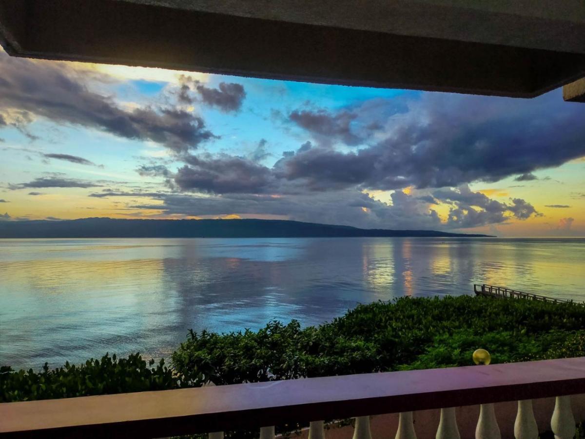 Dumaguete City Wuthering Heights Bed & Breakfast By The Sea מראה חיצוני תמונה